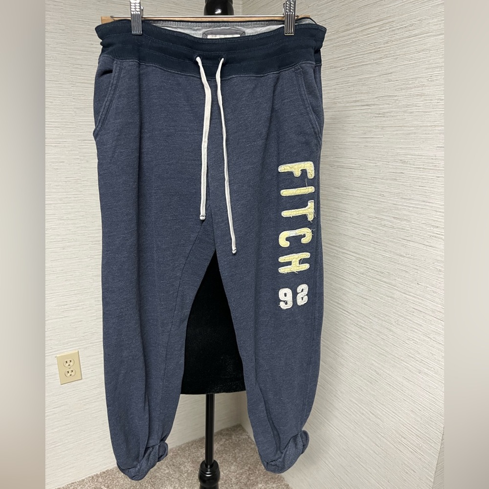 Abercrombie & Fitch Women’s vintage jogger - size Medium